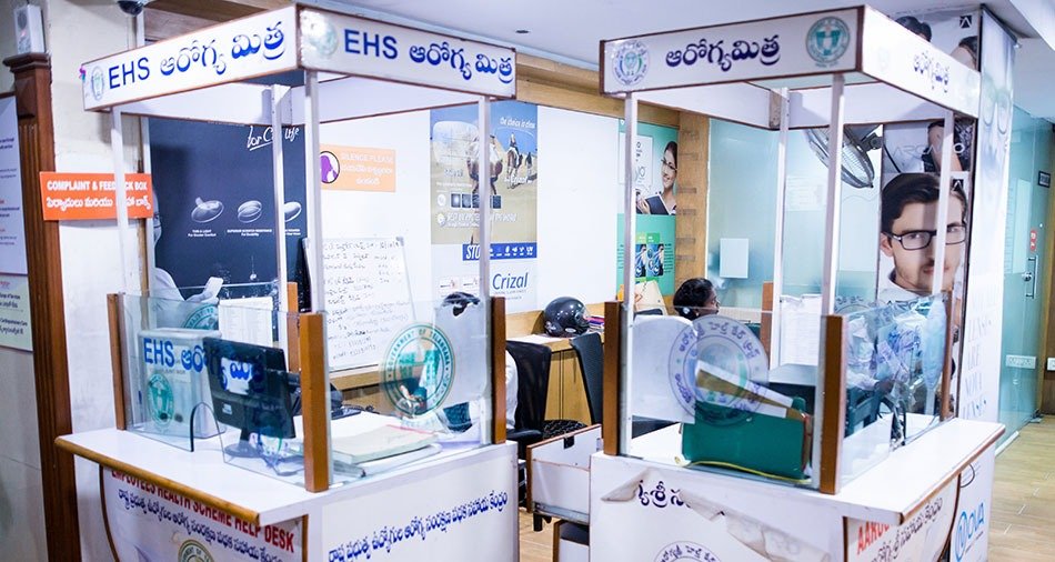 Consultant explaining a scan report to a patient
