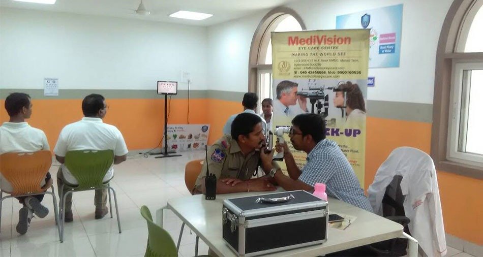Eye screening drive conducted at a workplace
